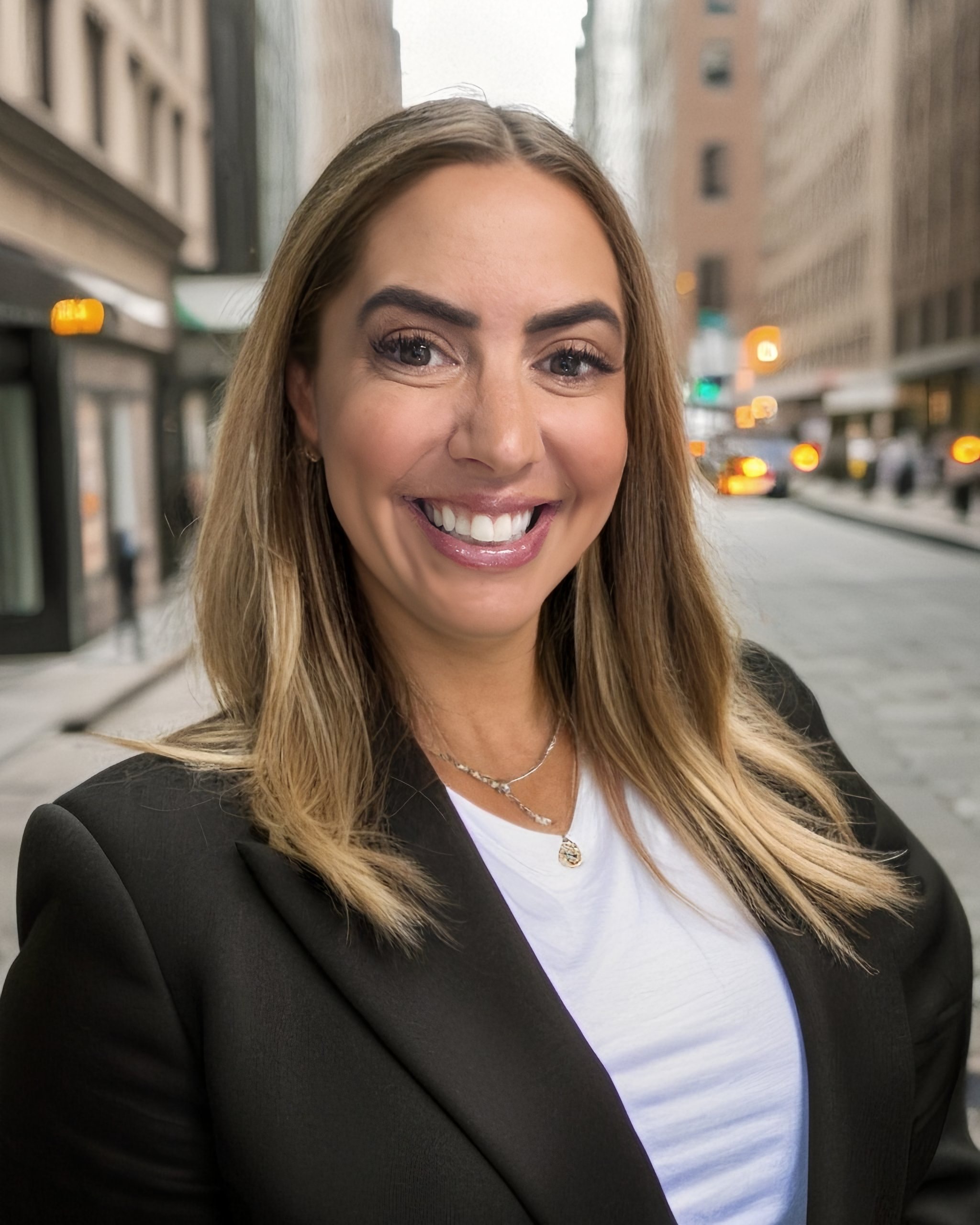 Portrait of Rachel Hislop, CMO